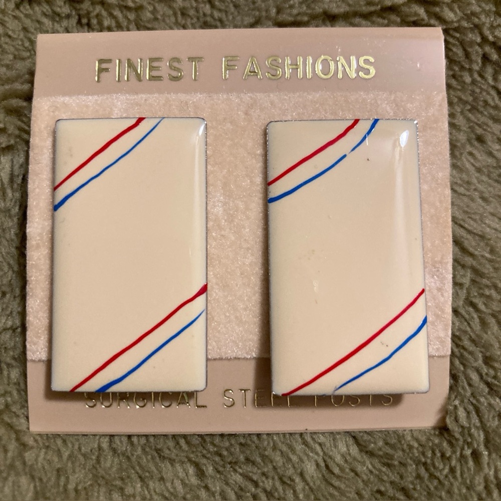 NWT Finest Fashions Vintage 80s Earrings Surgical Steel Posts Tan Blue Red